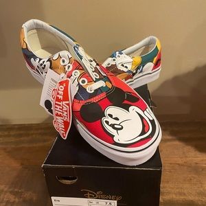 Vans X Mickey and Friends